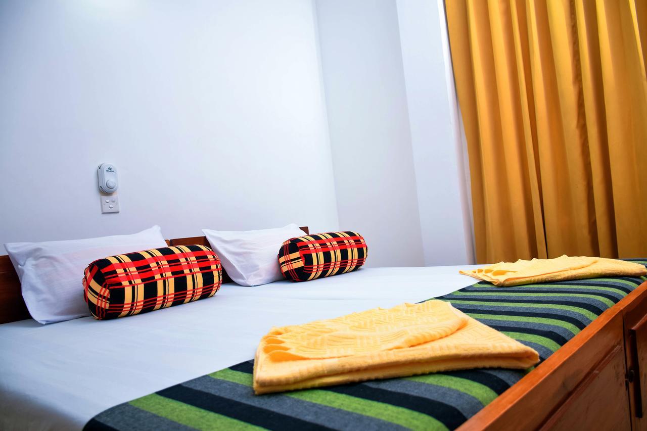 Vishmee Holiday Inn Embilipitiya Eksteriør bilde